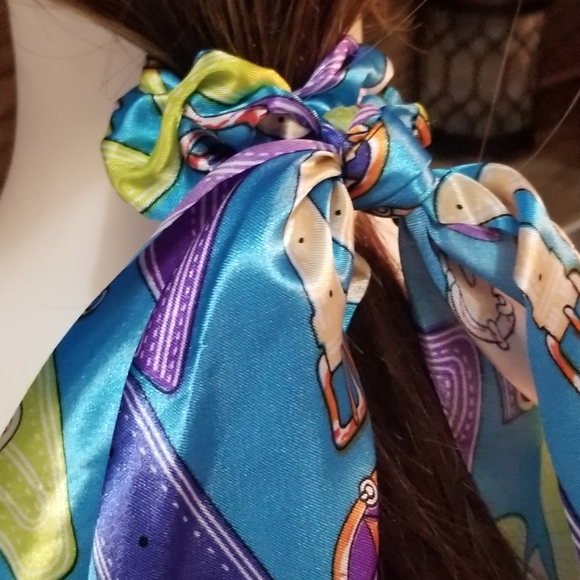 3/30 ☘️ANTHROPOLOGIE Teal Silk Scarf Scrungi New - Picture 7 of 8